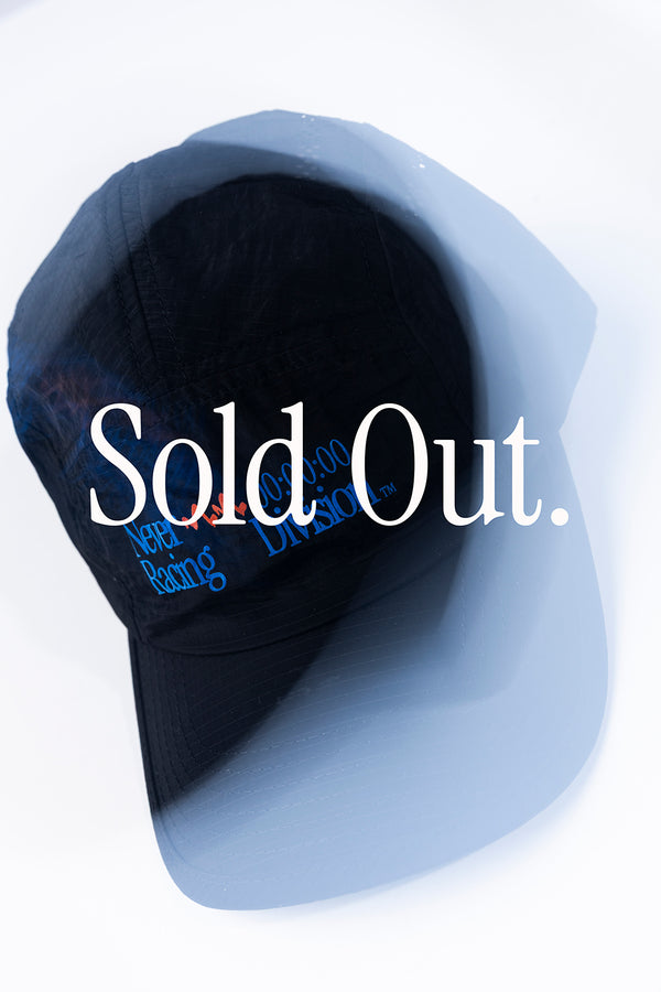 NEVER RACING DIVISION BLACK CAP