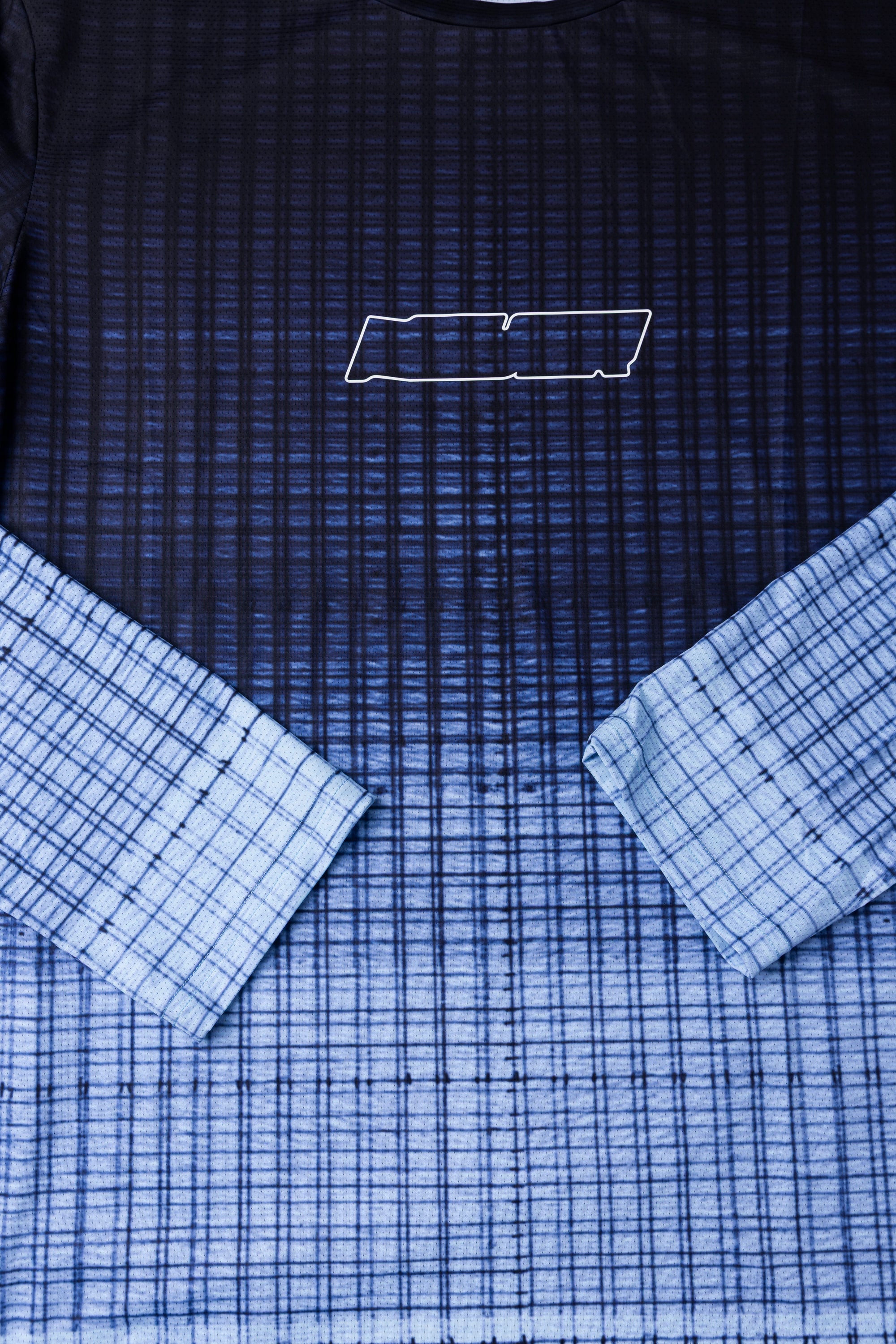LONG SLEEVE BLUE GRID