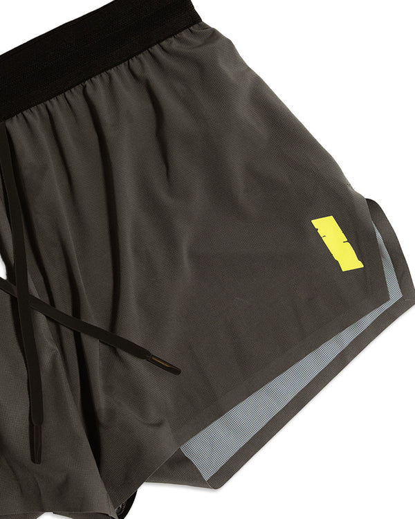 BLUR SPLIT SHORTS
