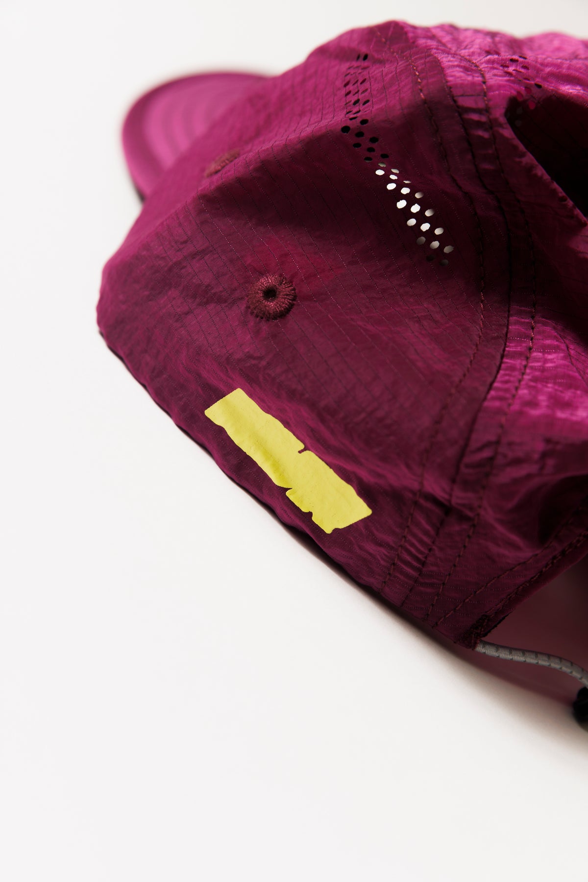 OUTLINE CAP