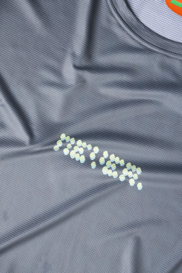DOT TRAINING TEE
